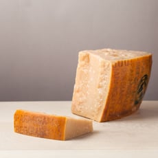 גבינת פרמז'נו רג'יאנו 24 חודש