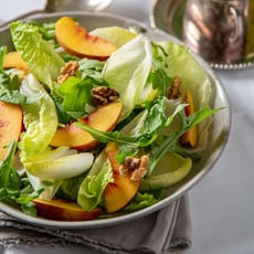 סלט אנדיב ונקטרינות