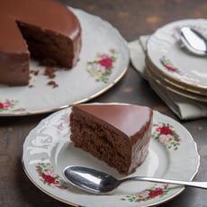 עוגת שוקולד ולרונה
