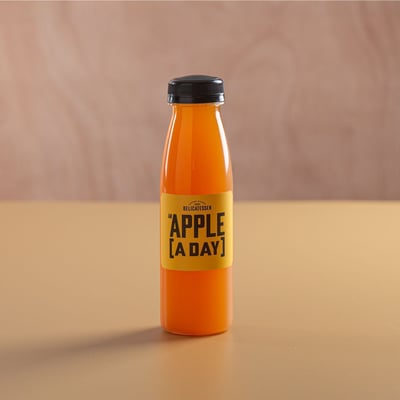 מיץ תפוחים טרי בבקבוק