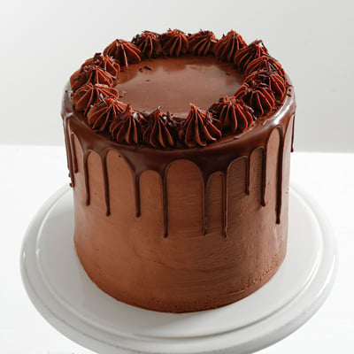 עוגת יום הולדת שוקולד גדולה