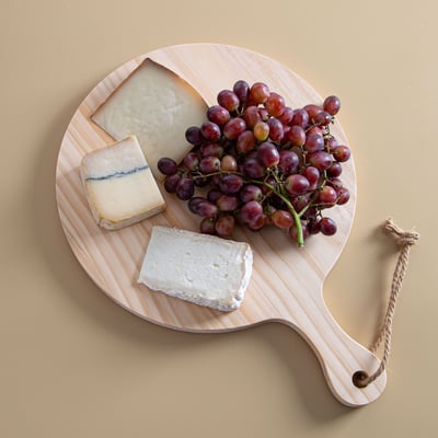 מארז אירוח גבינות White Dairy
