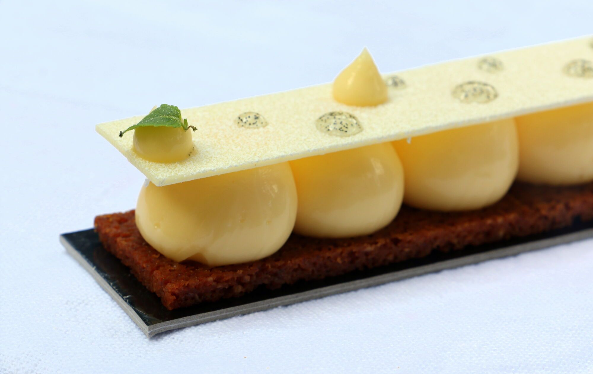 יש הטוענים שפטיסרי מעולה נמדדת בטארט הלימון שלה