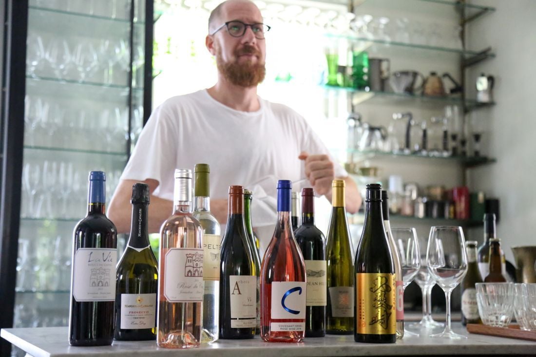 טעימות יין לתפריט ראש השנה בדליקטסן