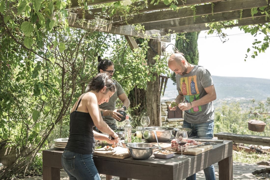 השפים עובדים במרץ