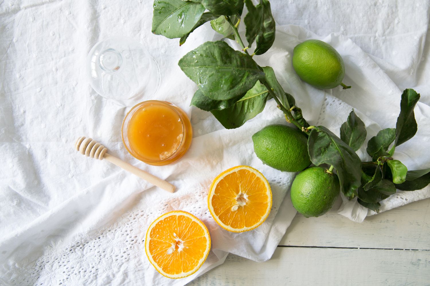 לימון, תפוזים ודבש - מהמצרכים לעוגת הדבש לימון של הבייקרי